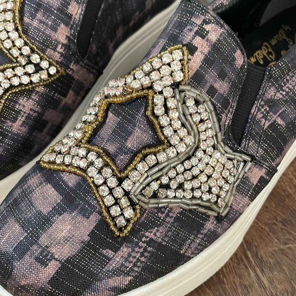 Circus by Sam Edelman Black and Gold Sneakers - Picture 4 of 8
